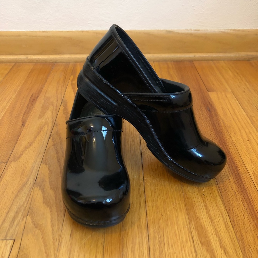 Women’s Dansko Pro XP
